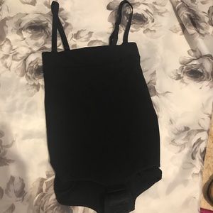 Leonisa black braless shape wear. Mesh butt